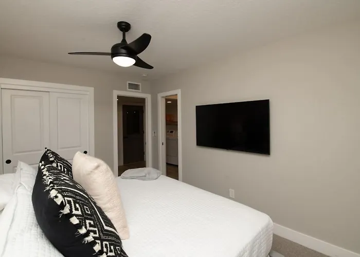 4bedroom 3bath With Billiards, Ping-pong, Heated Pool, Hot Tub, Fire Pit & Holiday home