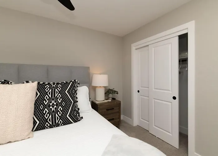 4bedroom 3bath With Billiards, Ping-pong, Heated Pool, Hot Tub, Fire Pit & * Scottsdale