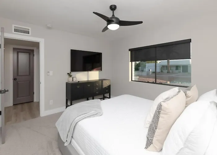4bedroom 3bath With Billiards, Ping-pong, Heated Pool, Hot Tub, Fire Pit & * Scottsdale