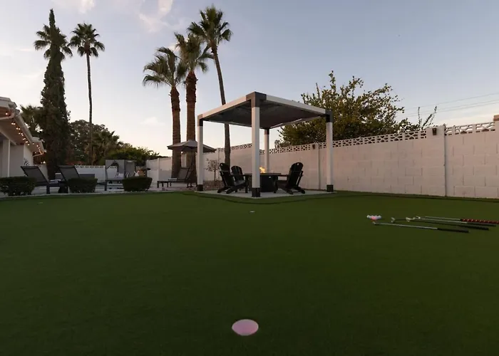 4bedroom 3bath With Billiards, Ping-pong, Heated Pool, Hot Tub, Fire Pit & Holiday home *